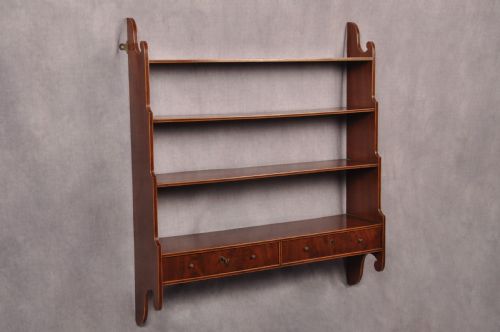 A FINE SET OF 18TH CENTURY MAHOGANY HANGING SHELFS - ADDITIONAL PHOTO 2