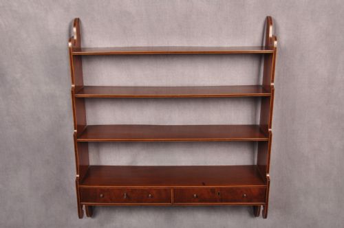 A FINE SET OF 18TH CENTURY MAHOGANY HANGING SHELFS - ADDITIONAL PHOTO 6