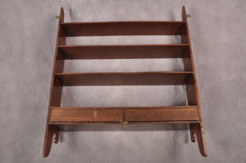 A FINE SET OF 18TH CENTURY MAHOGANY HANGING SHELFS - ADDITIONAL PHOTO 8