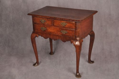 FINE GEORGE I OAK LOWBOY - ADDITIONAL PHOTO 2