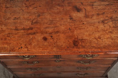 FINE 18TH CENTURY MAHOGANY CHIPPENDALE CHEST OF DRAWERS - ADDITIONAL PHOTO 10