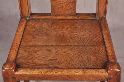A SET OF FOUR QUEEN ANNE OAK ELM CHAIRS - ADDITIONAL PHOTO 4