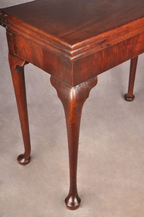 FINE 18TH CENTURY MAHOGANY TRIPLE TOP CARD TABLE - ADDITIONAL PHOTO 3
