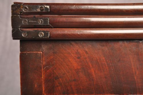 FINE 18TH CENTURY MAHOGANY TRIPLE TOP CARD TABLE - ADDITIONAL PHOTO 9