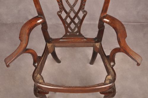 FINE RARE 18TH CENTURY IRISH MAHOGANY ARMCHAIR - ADDITIONAL PHOTO 16