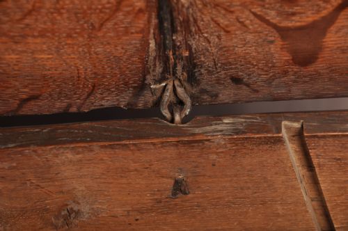 RARE 17TH CENTURY DORSET OAK COFFER - ADDITIONAL PHOTO 7