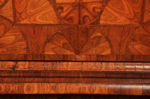 IMPORTANT 17TH CENTURY KINGWOOD CABINET ON STAND - ADDITIONAL PHOTO 5