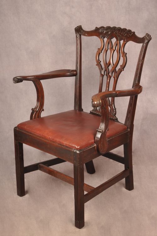 FINE 18TH CENTURY GOTHIC CHIPPENDALE ARMCHAIR - ADDITIONAL PHOTO 2