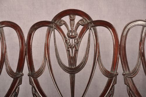RARE 18TH CENTURY HEPPLEWHITE SETTEE - ADDITIONAL PHOTO 1
