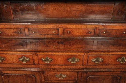 FINE 18TH CENTURY WELSH OAK DRESSER - ADDITIONAL PHOTO 11
