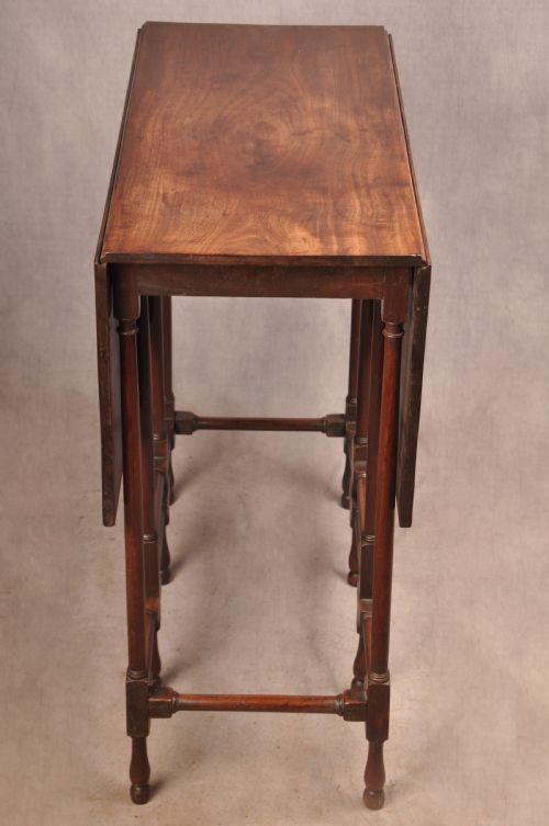 FINE 18TH CENTURY MAHOGANY SPIDER TABLE - ADDITIONAL PHOTO 5