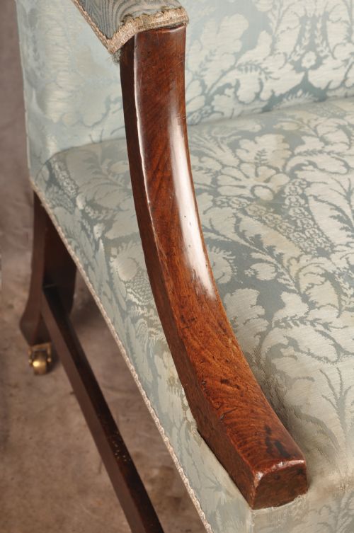 18TH CENTURY GAINSBOROUGH MAHOGANY LIBRARY CHAIR - ADDITIONAL PHOTO 5