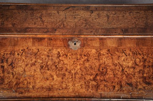 FINE 17TH CENTURY MULBERRY BUREAU IN THE MANNER OF COXED WOSTER - ADDITIONAL PHOTO 7