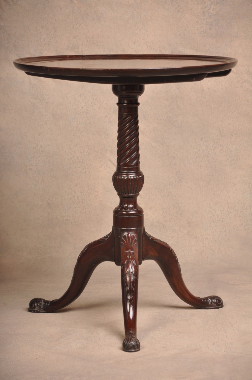 Fine 18th Century Mahogany Tripod Table View IX