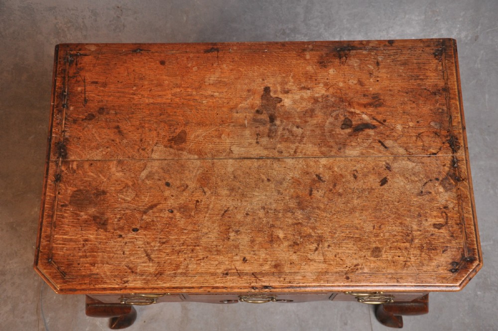 Fine 18th Century Oak Lowboy  View IX