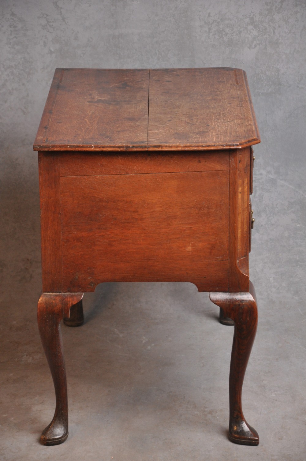 Fine 18th Century Oak Lowboy  View X
