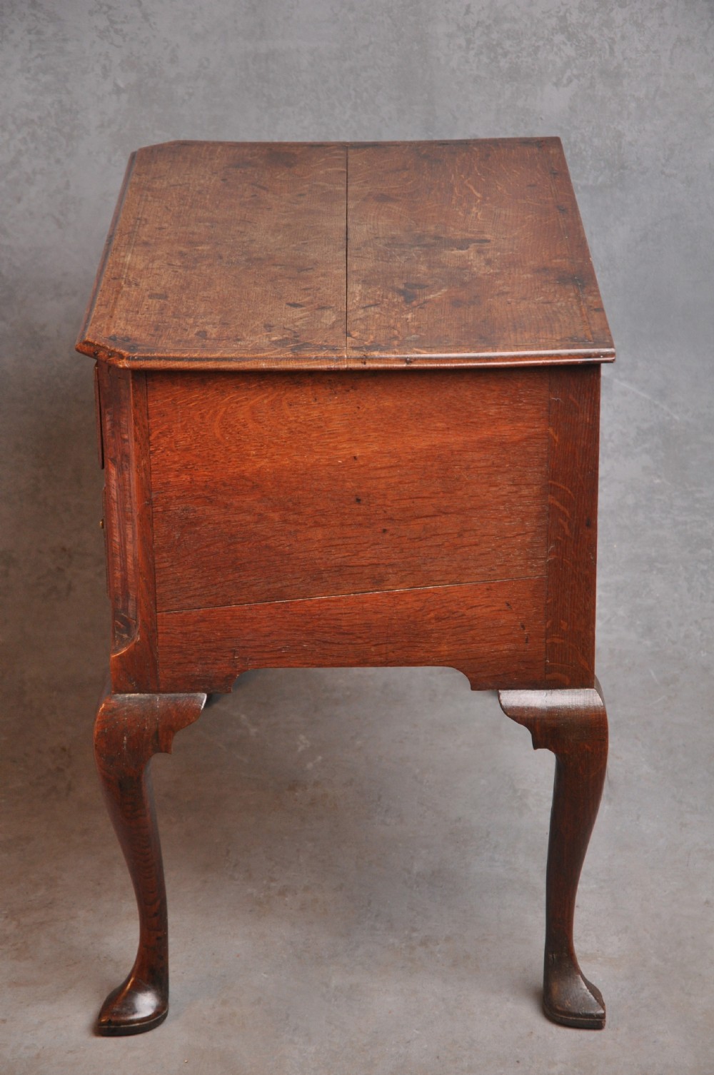Fine 18th Century Oak Lowboy  View XI