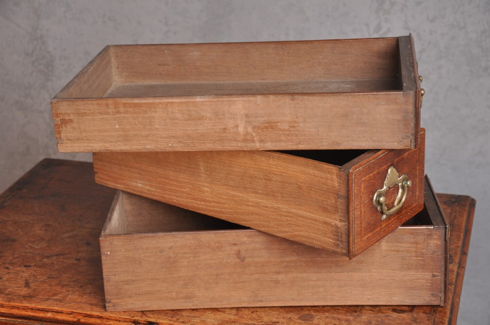 Fine 18th Century Oak Lowboy  View XIII