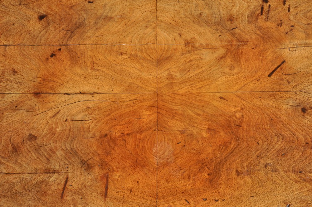 Fine 18th Century Walnut Lowboy View XIII