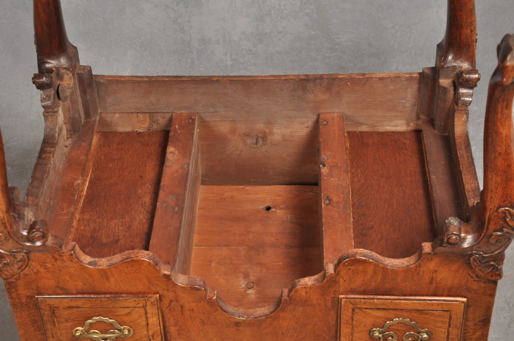 Fine 18th Century Walnut Lowboy View XVII