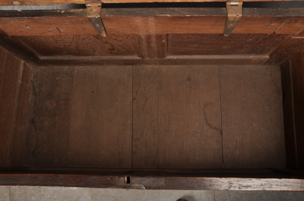 Small 17th Century Oak Coffer  View IX