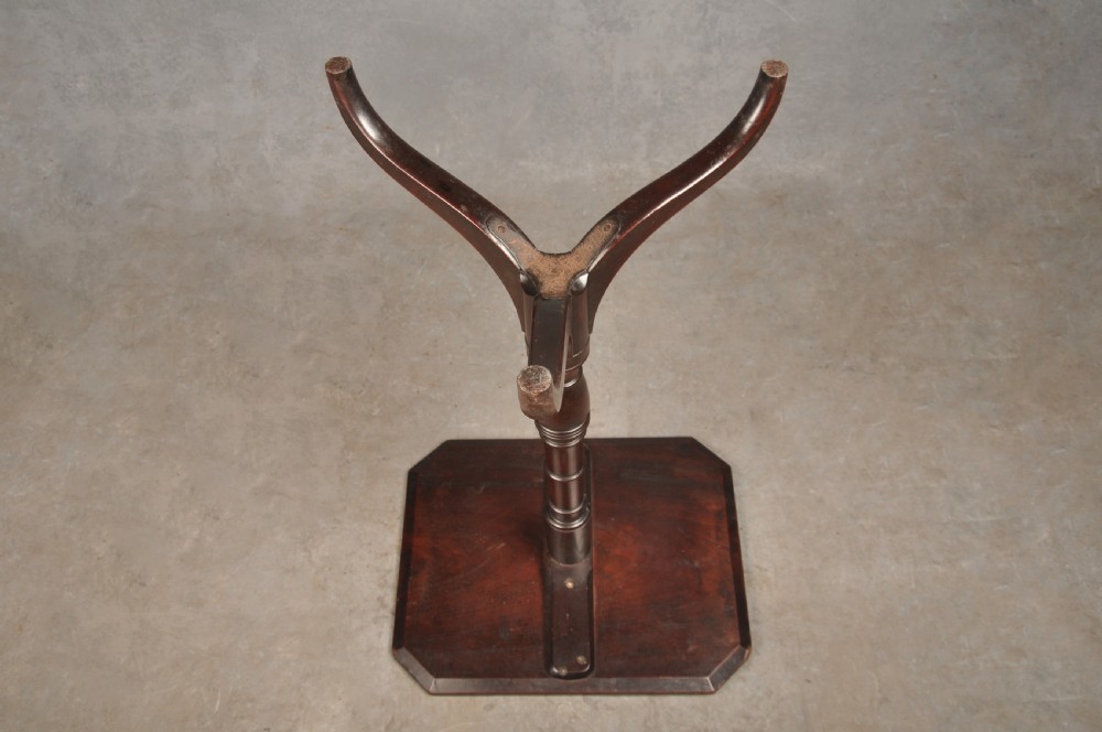 Late 18th Century Mahogany Wine Table View V