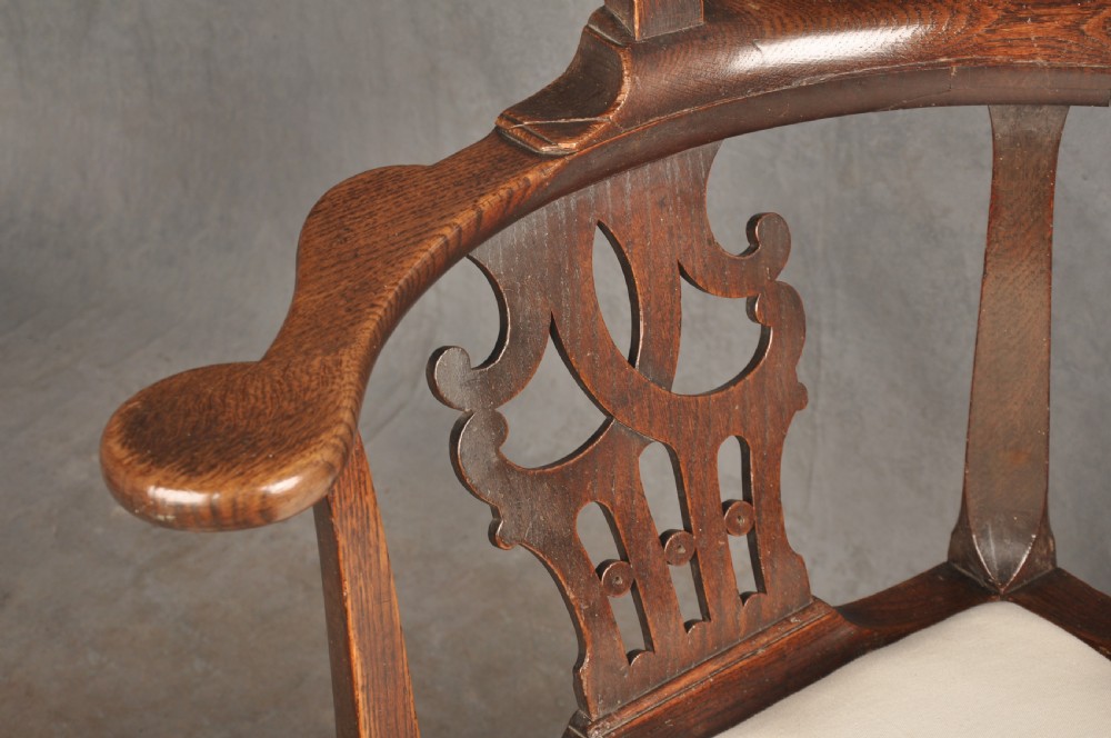 Fine 18th Century Oak Corner Chair View V