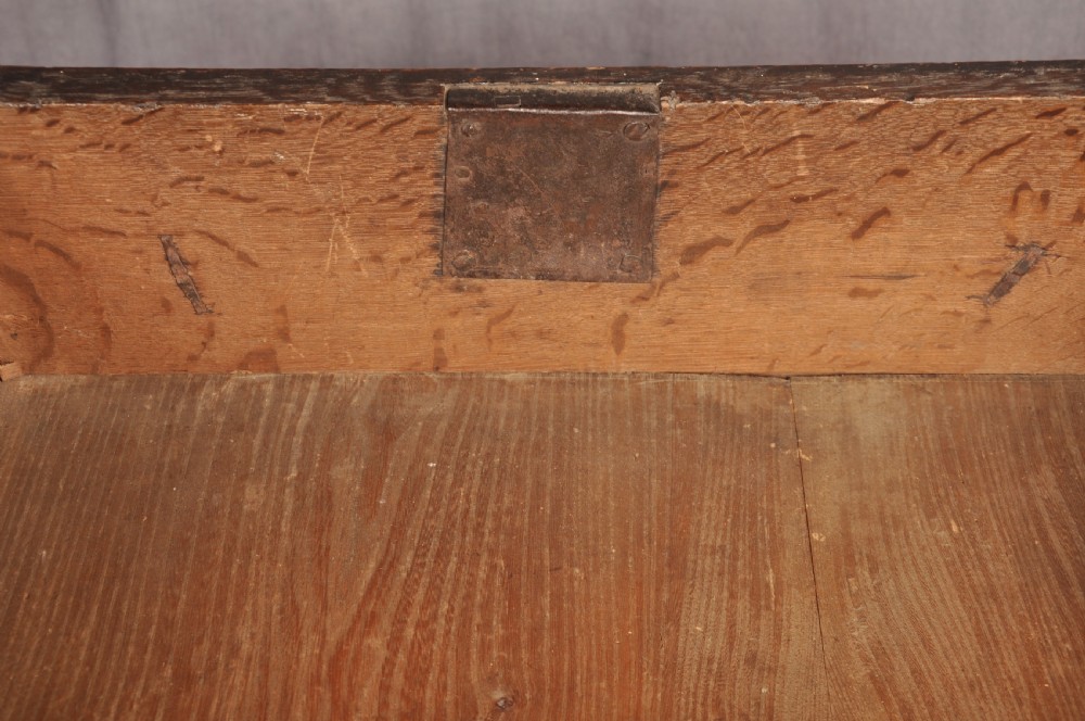 17th Century Oak Coffer View IX