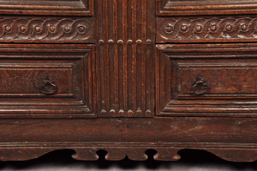 17th Century Oak Coffer View XIII