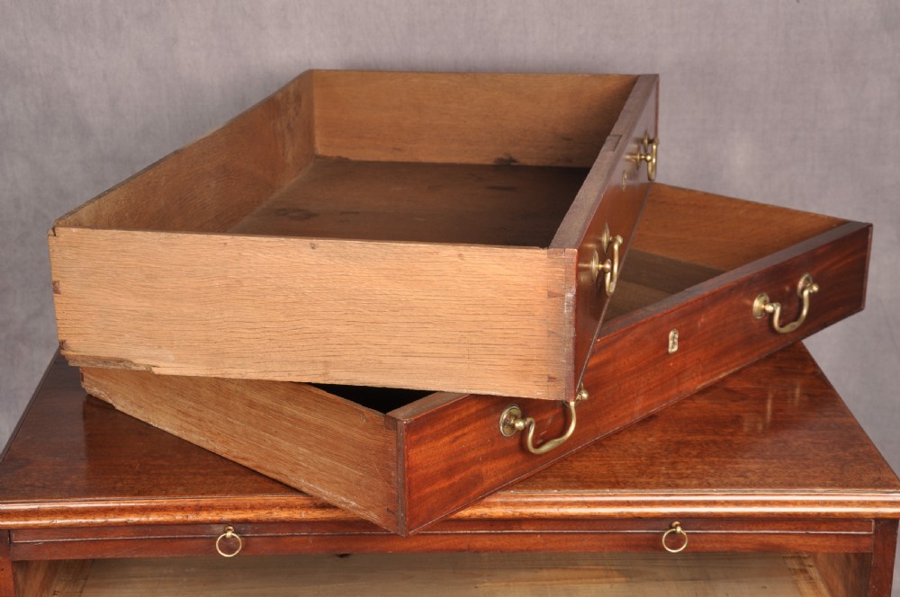 Fine & Small 18th Century Mahogany Chest Of Drawers View XI