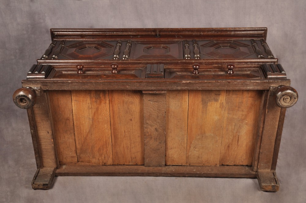 17th Century Oak Mule Kist View XIX