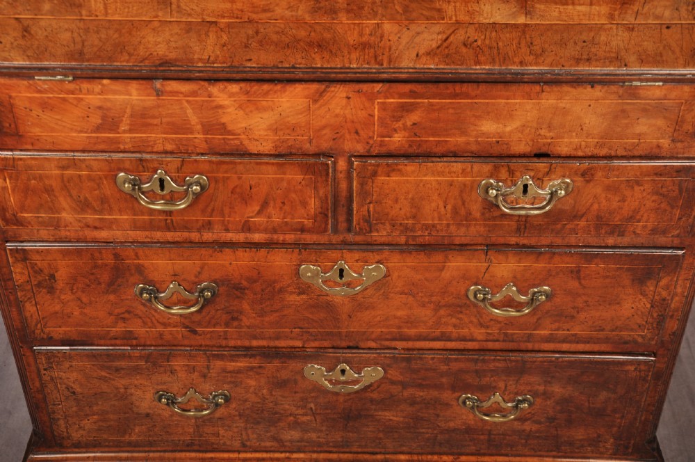 Fine Early 18th Century Walnut Bureau  View IV