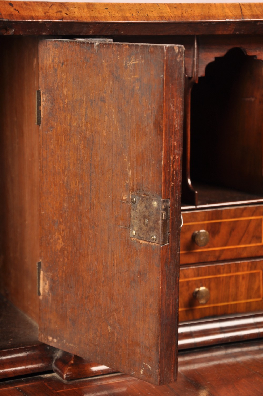 Fine Early 18th Century Walnut Bureau  View XVIII