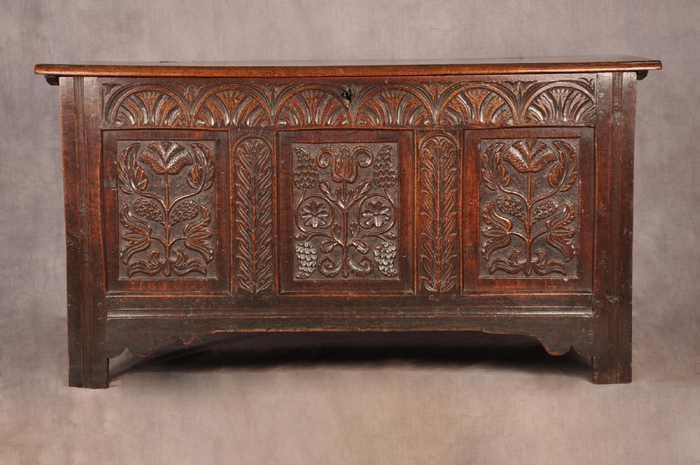 17th century Oak Coffer 