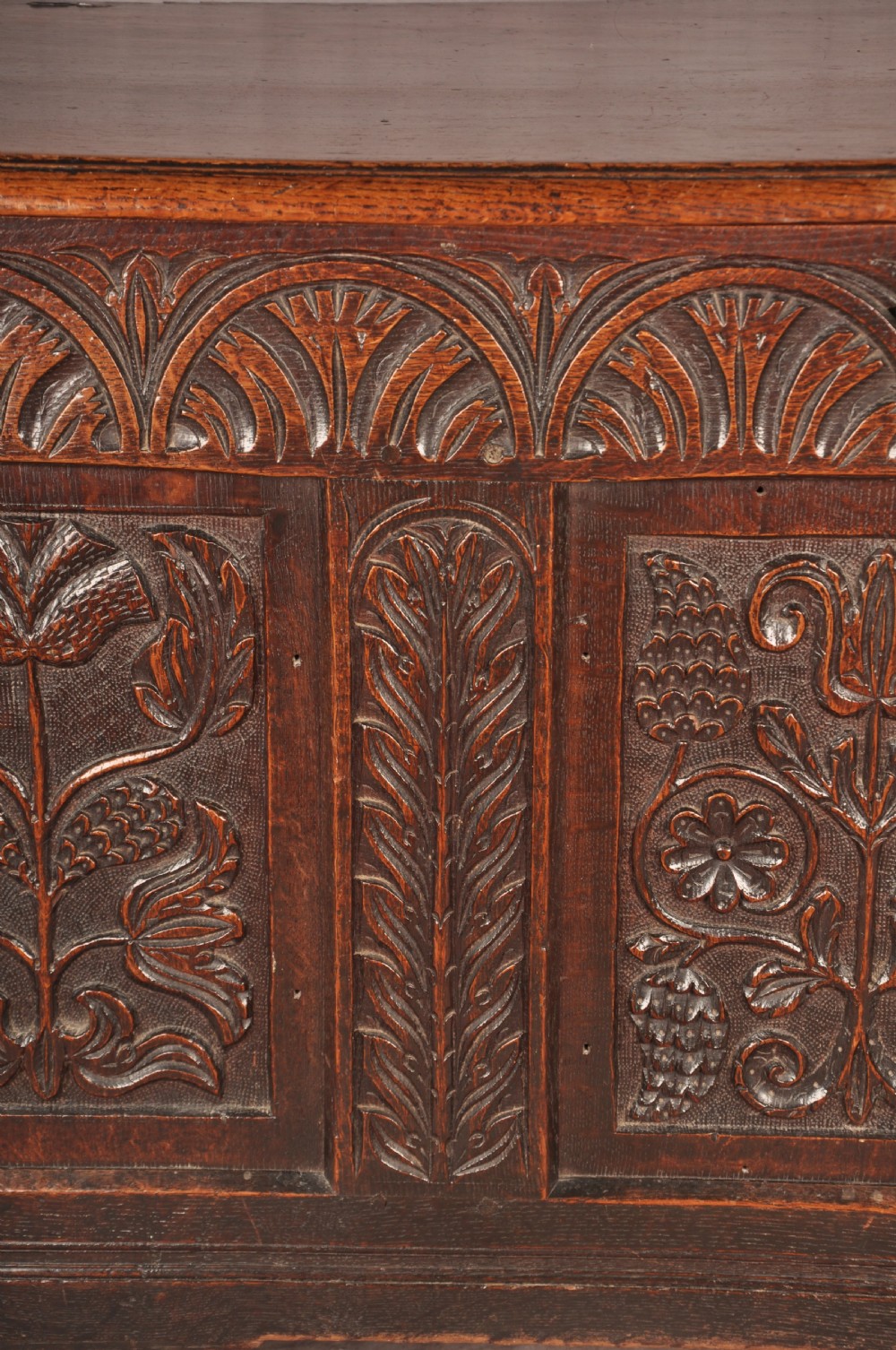 17th century Oak Coffer  View V