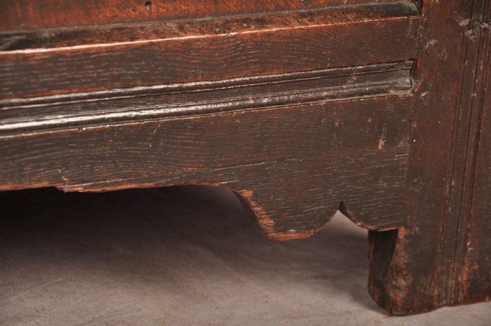 17th century Oak Coffer  View VI