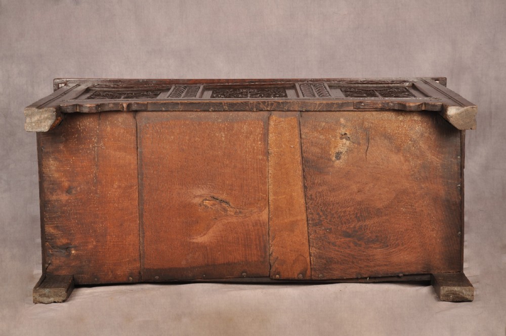 17th century Oak Coffer  View XIII