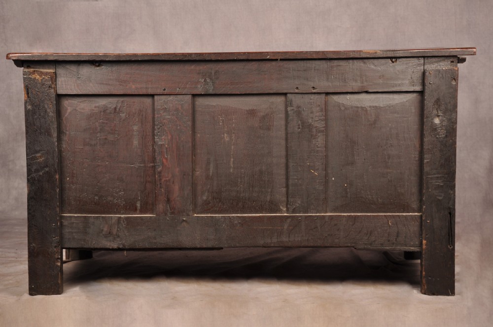 17th century Oak Coffer  View XVI