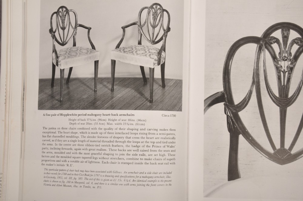 Rare 18th Century Hepplewhite Settee  View XIV