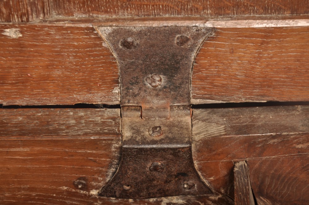 Rare 16th Century Oak Coffer View XIII
