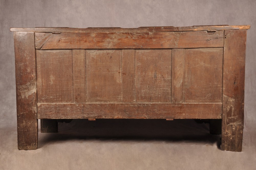 Rare 16th Century Oak Coffer View XVI