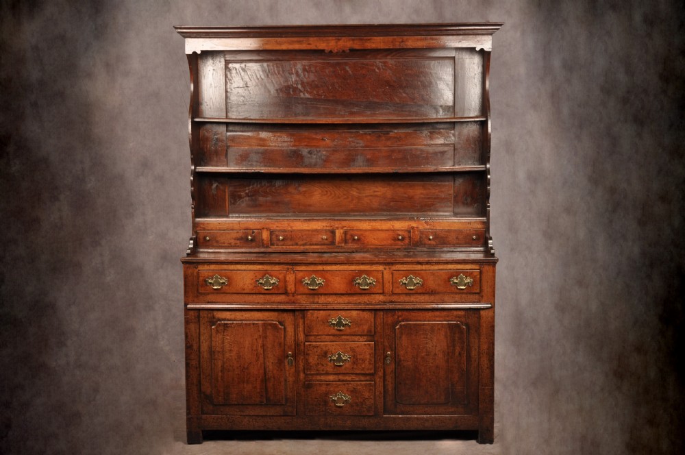 Fine 18th Century Welsh Oak Dresser
