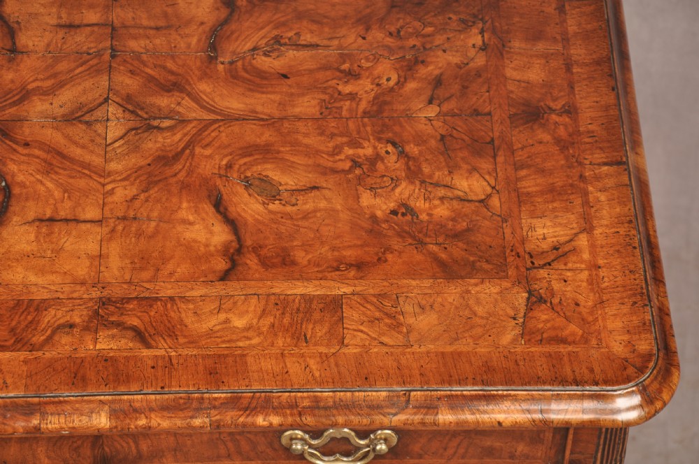 Fine Early 18th Century Walnut Side Table / Lowboy  View XIV