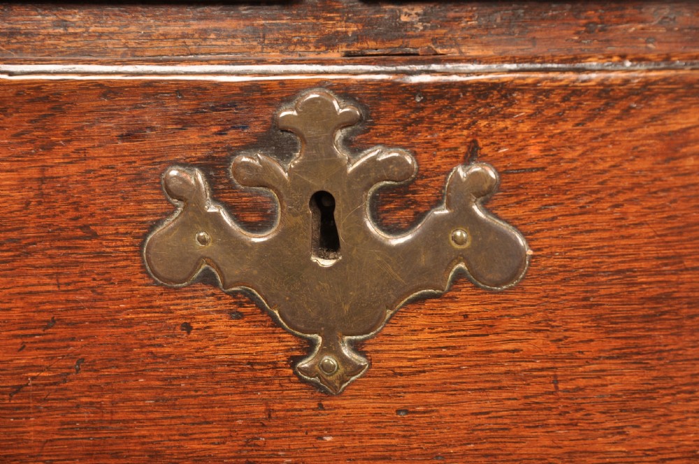 A Fine Early 18th Century Oak Bureau Of Small Proportions View XVI