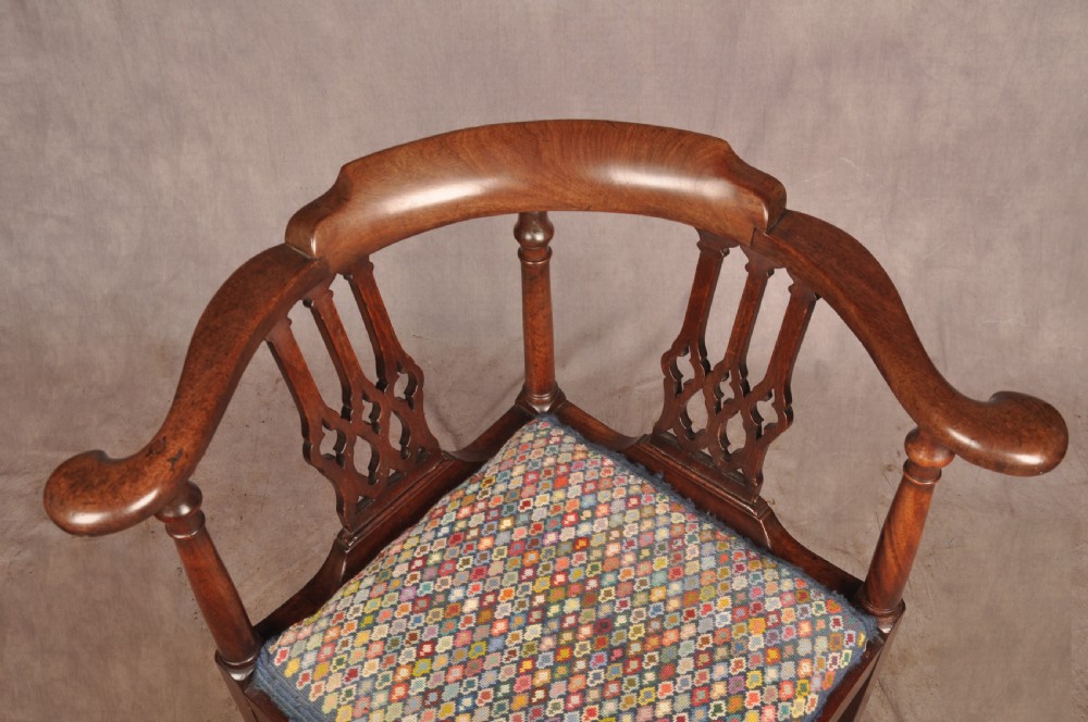 Nice Quality 18th Century Mahogany Desk Chair View IX