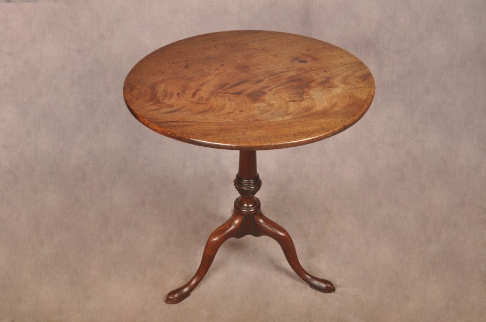 Fine 18th Century Mahogany Tripod Table View II