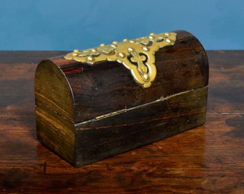 A FINE VICTORIAN BRASS MOUNTED COROMANDEL DECANTER BOX C1860 - ADDITIONAL PHOTO 7