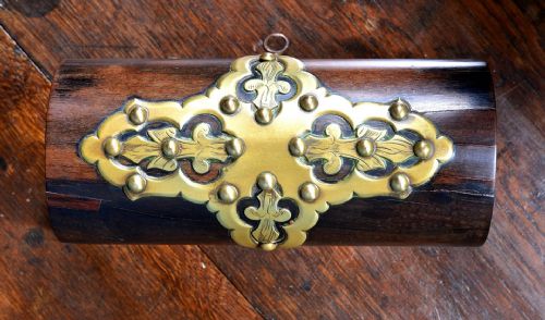 A FINE VICTORIAN BRASS MOUNTED COROMANDEL DECANTER BOX C1860 - ADDITIONAL PHOTO 8