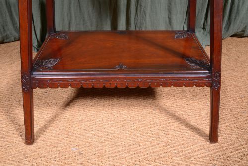 A VICTORIAN WALNUT SPLAY LEG OCCASIONAL TABLE WITH CHIP CARVED GOTHIC DECORATION C1870 - ADDITIONAL PHOTO 5