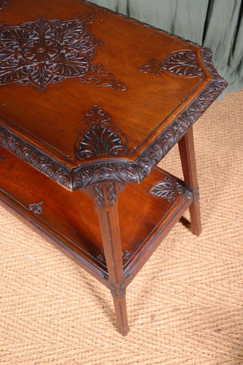 A VICTORIAN WALNUT SPLAY LEG OCCASIONAL TABLE WITH CHIP CARVED GOTHIC DECORATION C1870 - ADDITIONAL PHOTO 9